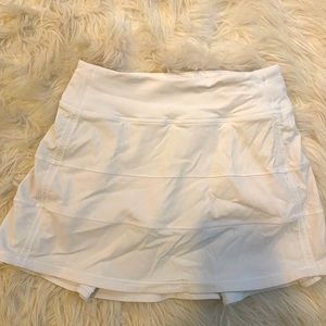 Lululemon, PAce Rival Mid-Rise Skirt, Size 0, White